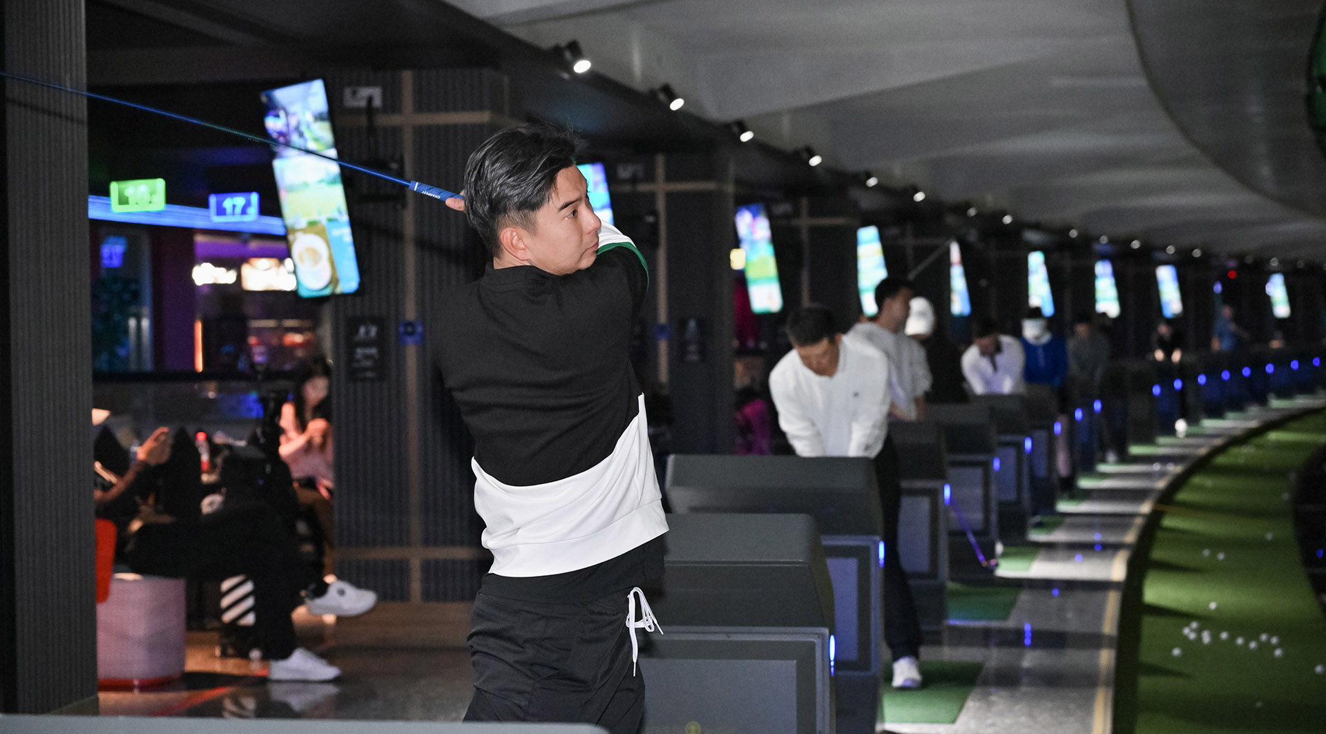 户外练习场数字智能一体机